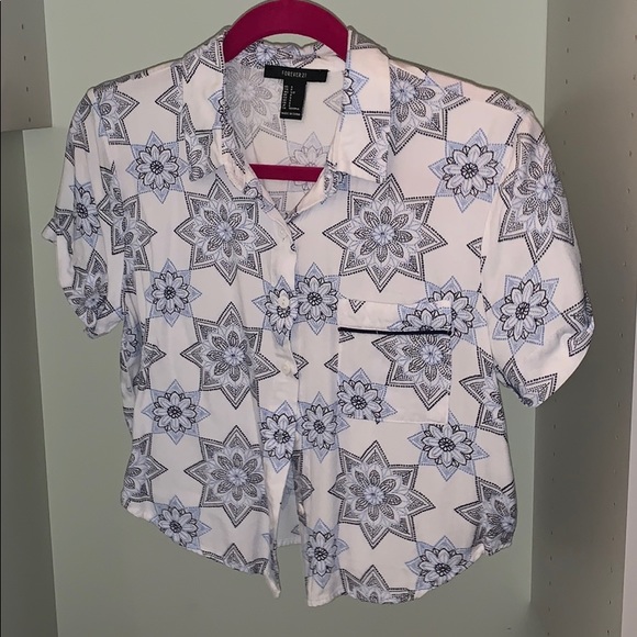 cropped button down - Picture 1 of 1